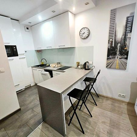 Extra Green Kabaty Apartament Nr 5 Warsaw Luaran gambar